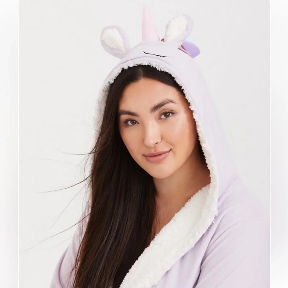 Size 1/2 / 1X 2X Torrid Unicorn sleep bathrobe short robe